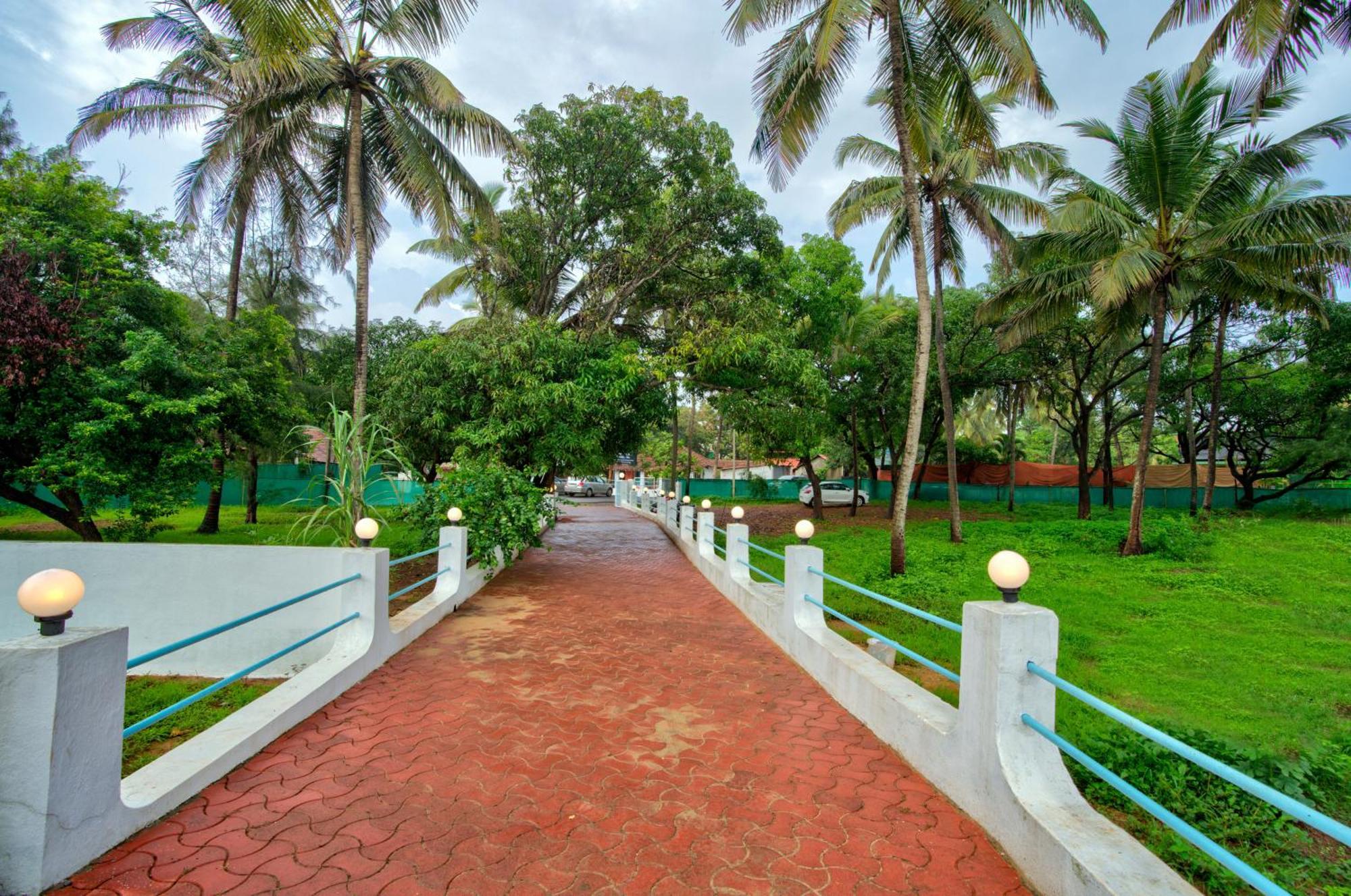 Papilio Beach Front Cottages-Tbv Baga Exterior foto