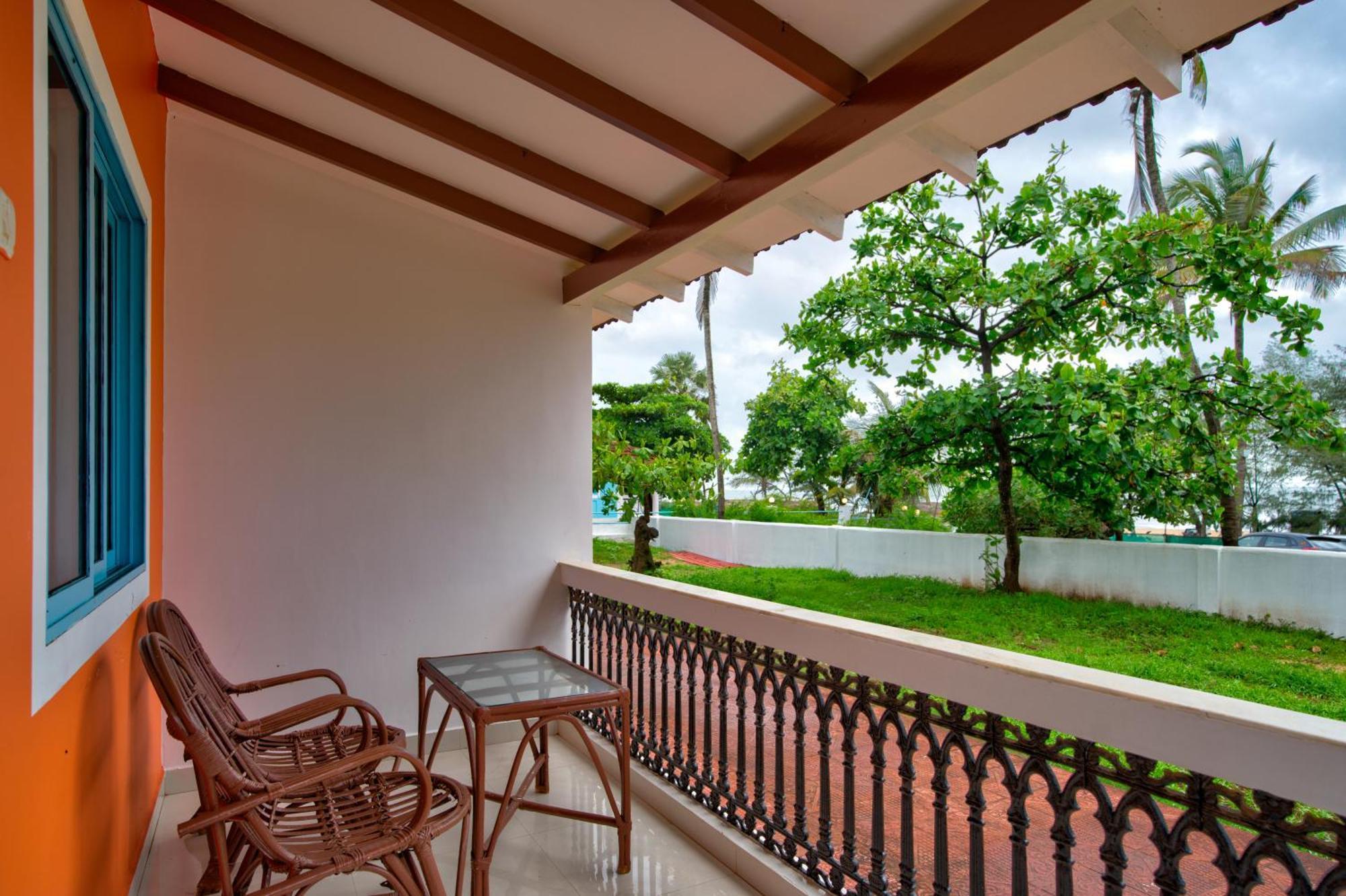 Papilio Beach Front Cottages-Tbv Baga Exterior foto